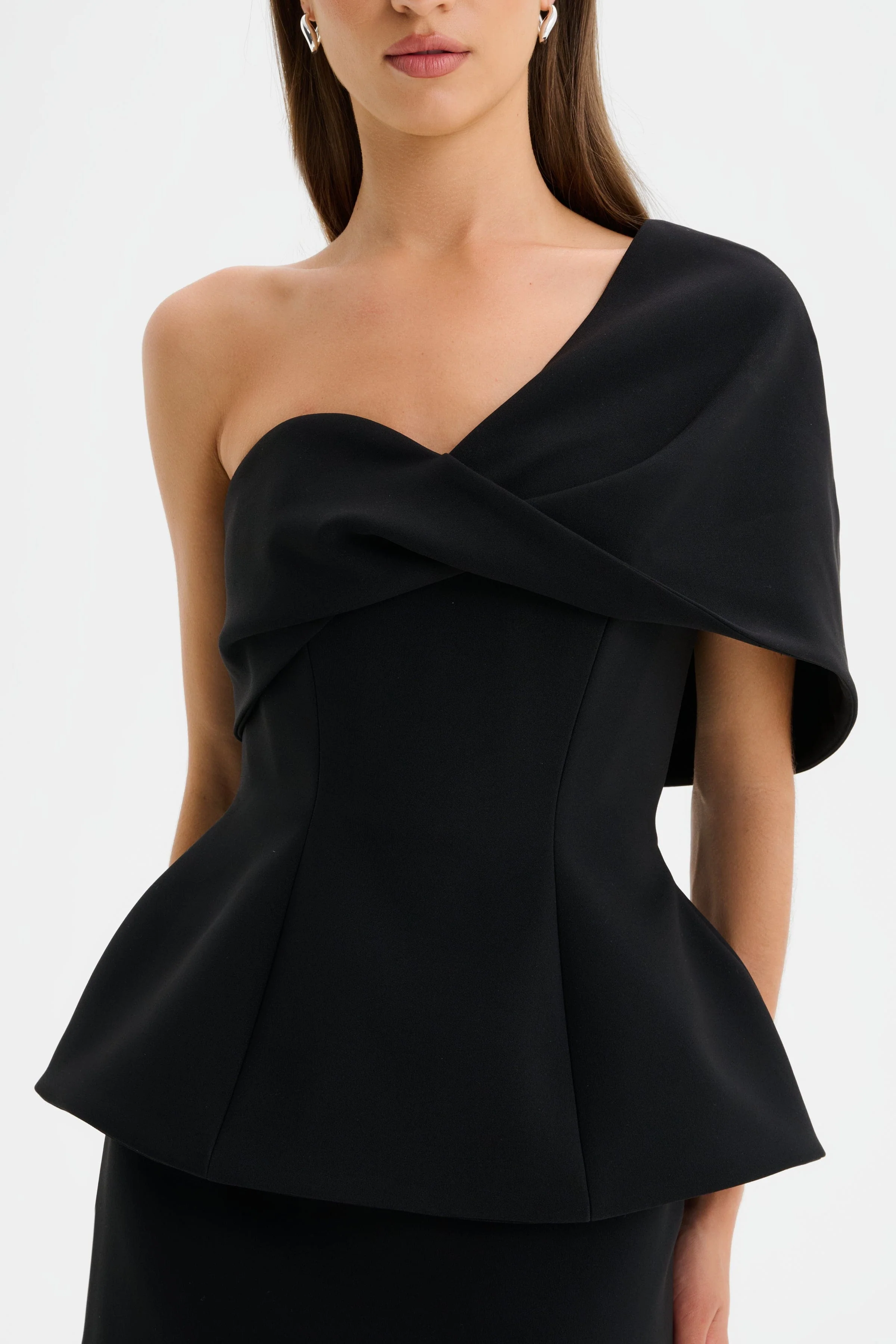 GIOVANNA Twisted Cape Shoulder Maxi Dress in Black - Image 3