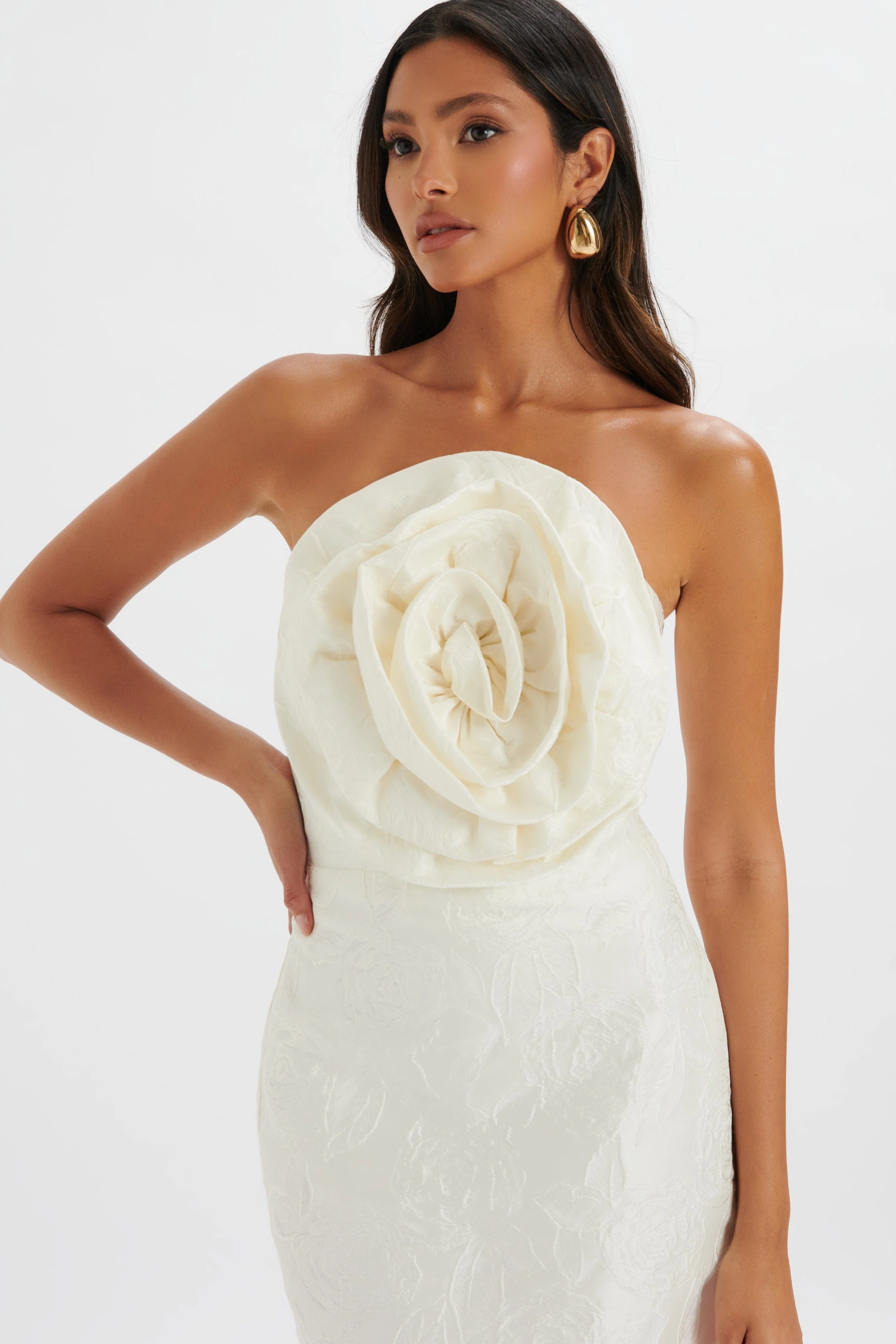 MONTANA 3D Flower Bandeau Midi Dress in White Jacquard - Image 3