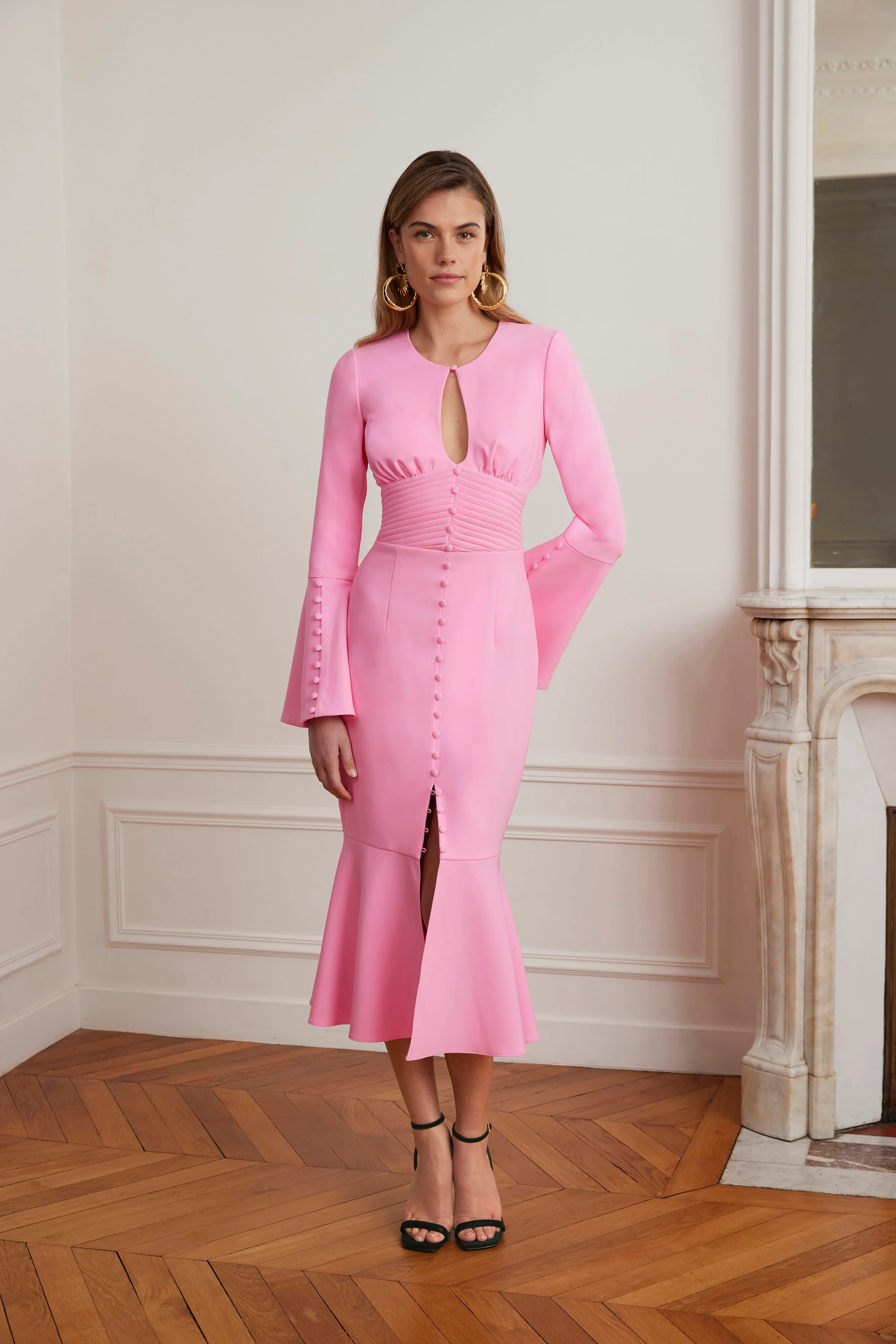 ROXIE Keyhole Micro Button Detail Midi Dress In Pink - Image 4